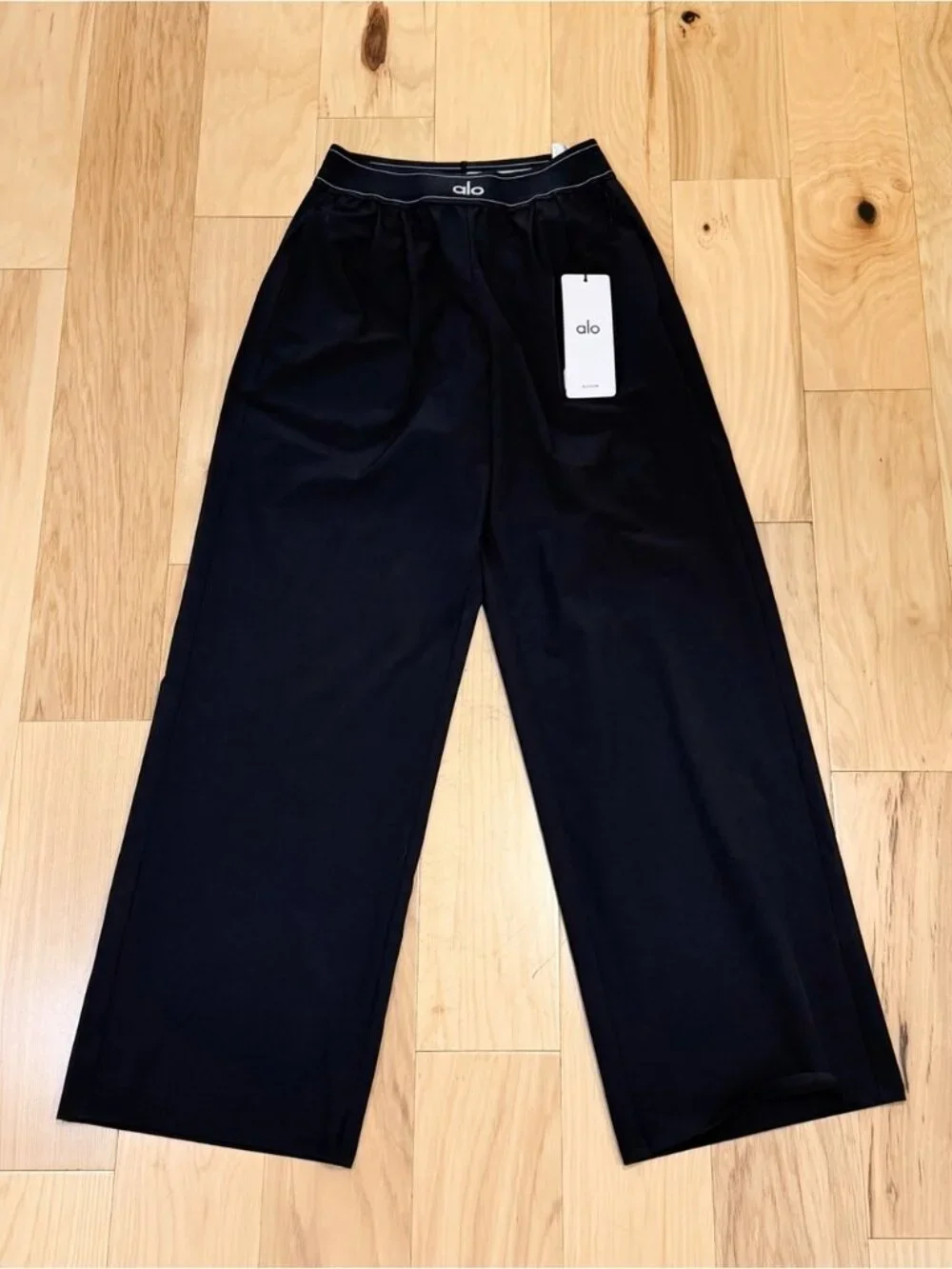 ALO Yoga nwt alo